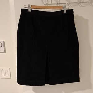 Women's Black Corduroy/Velveteen Skirt w/ Centre Pleat Detail (Size US 12)